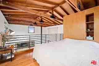 917 Palms Blvd - Photo 7 of 8