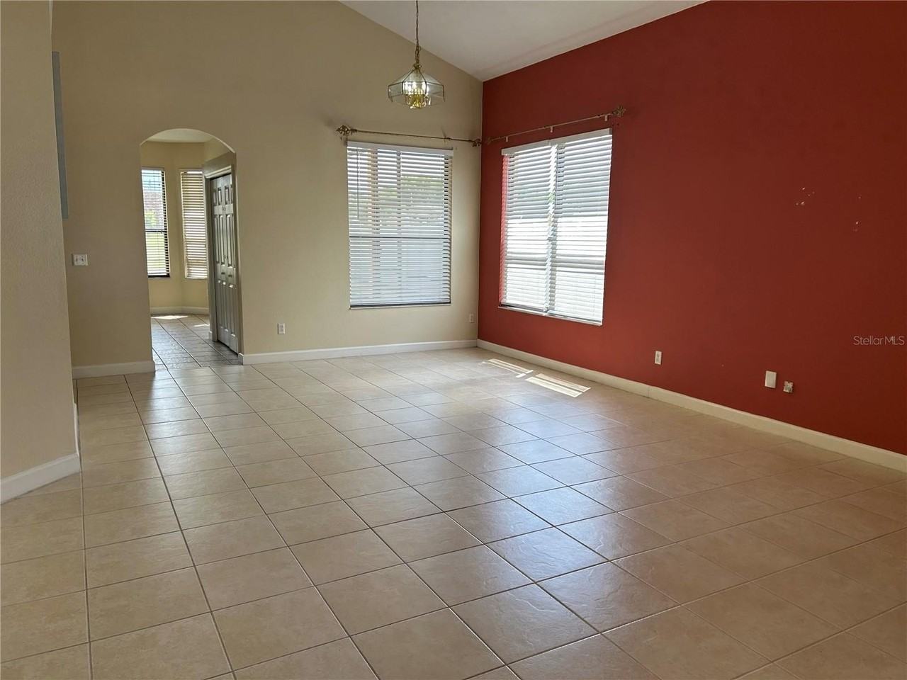 6720 Imperial Oak Ln - Photo 2 of 21