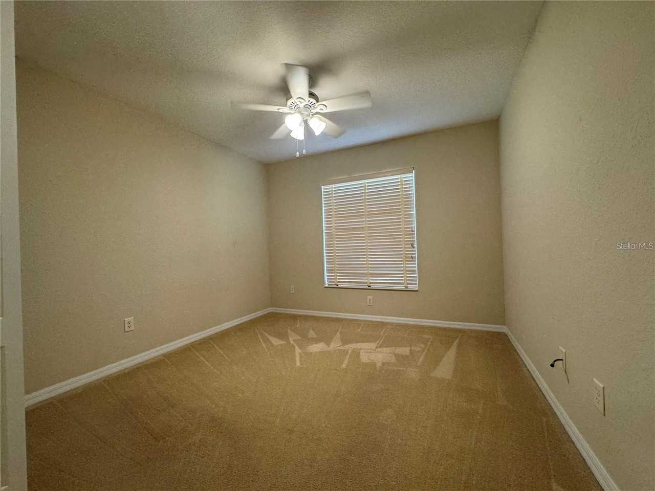 1014 Ne 22nd Ave - Photo 6 of 20
