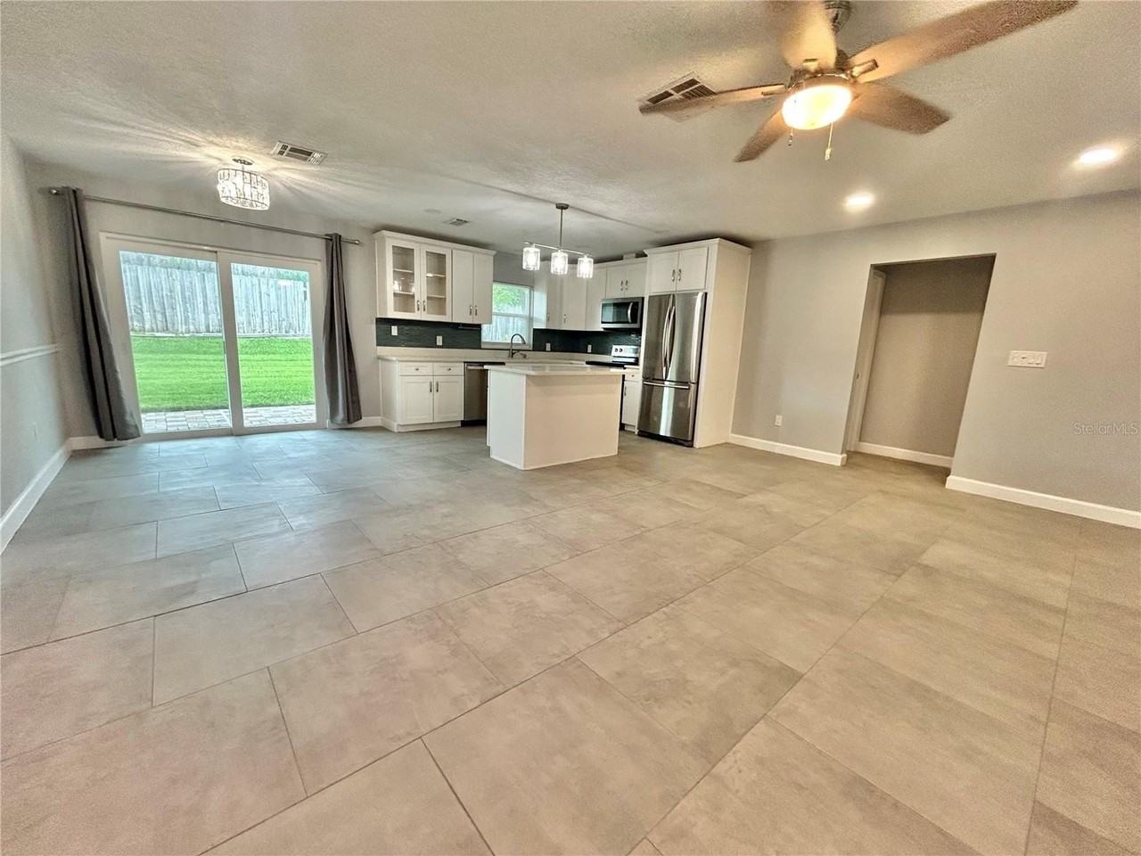 1444 Overcash Dr - Photo 3 of 22