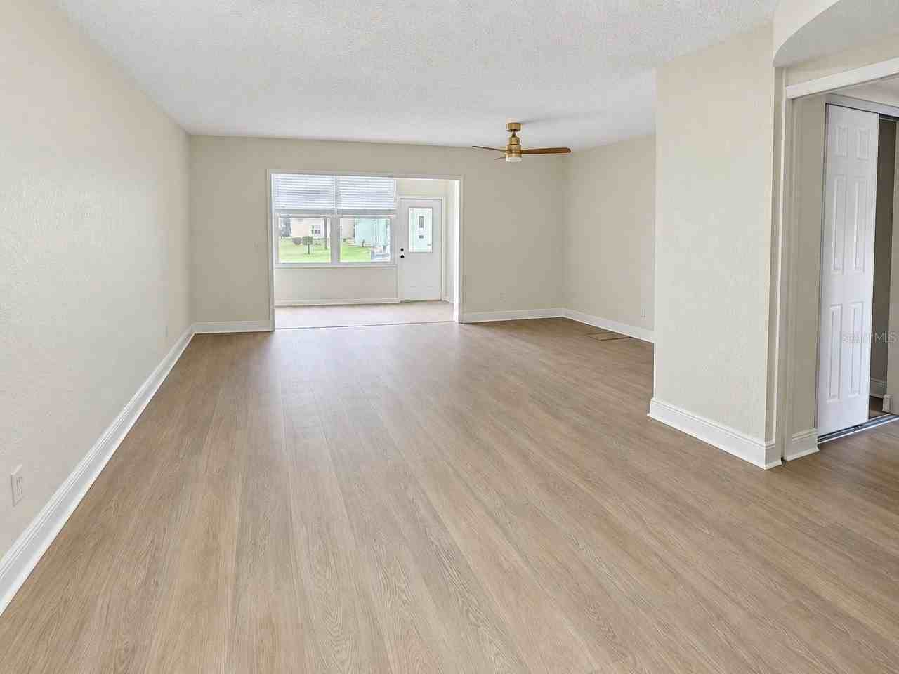 1819 Shore Dr S #106 - Photo 7 of 17