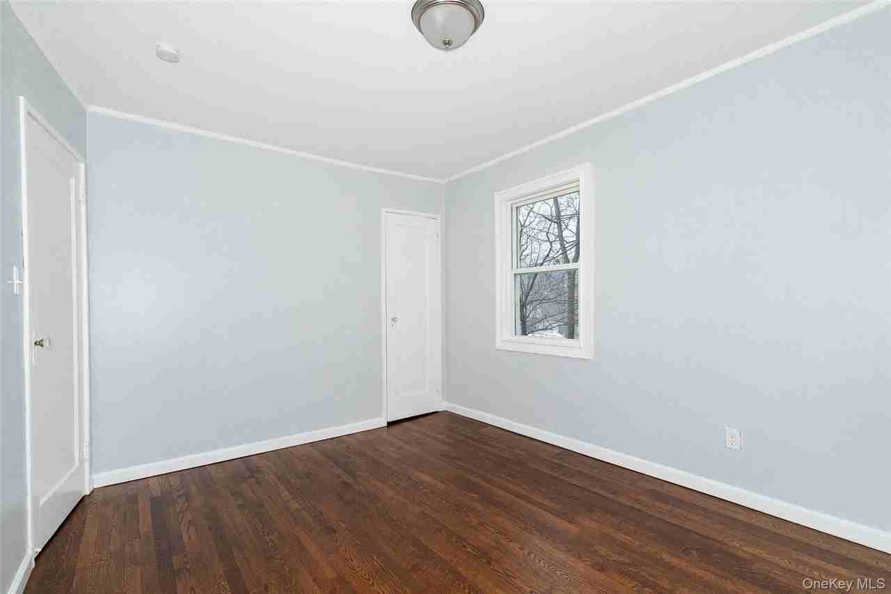 1 Bain Ave - Photo 7 of 12