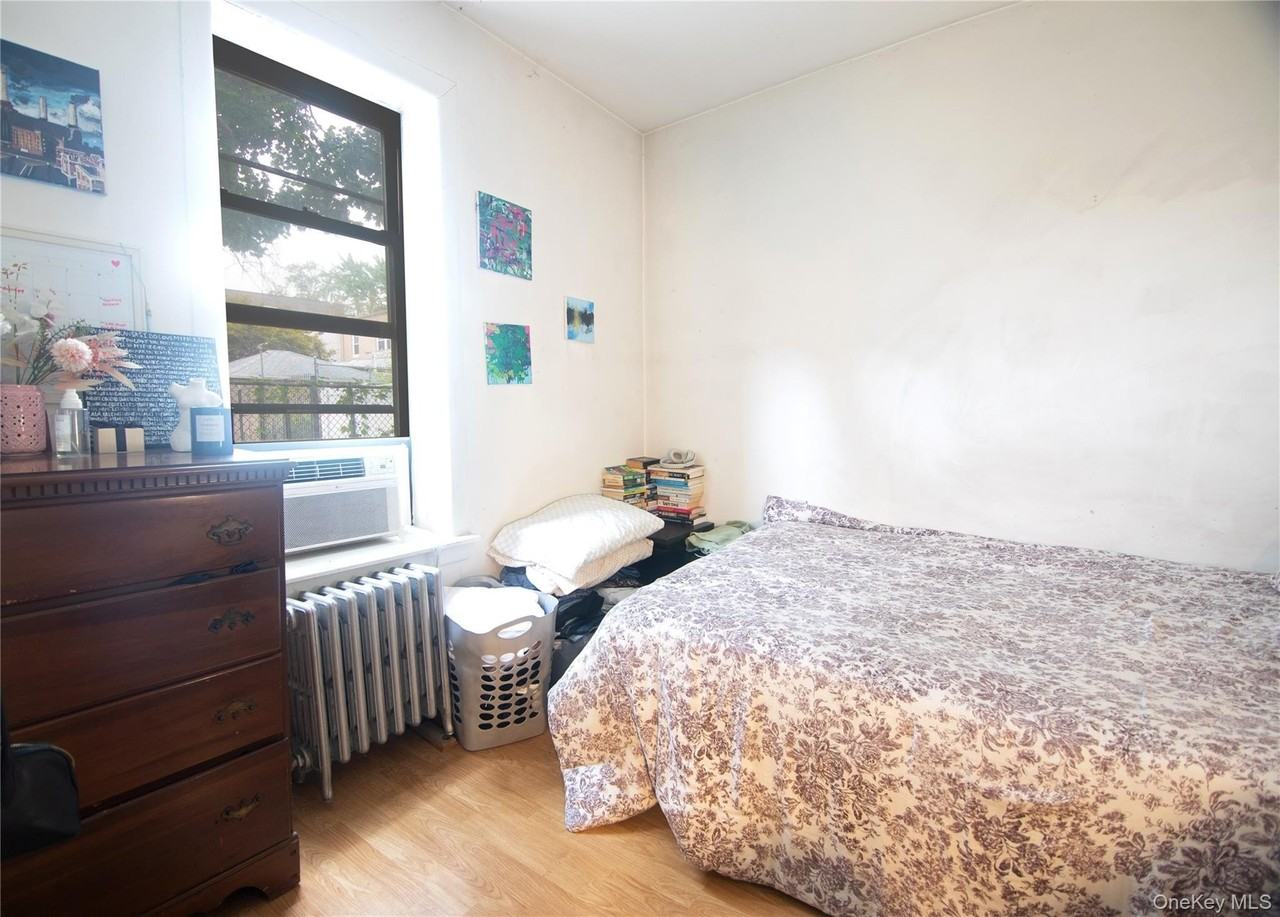 2207 19th St #D - Photo 4 of 9