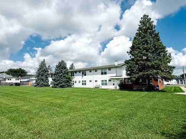 575 Berry Ave #2E - Photo 3 of 4