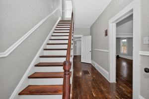 featured image of Murray St