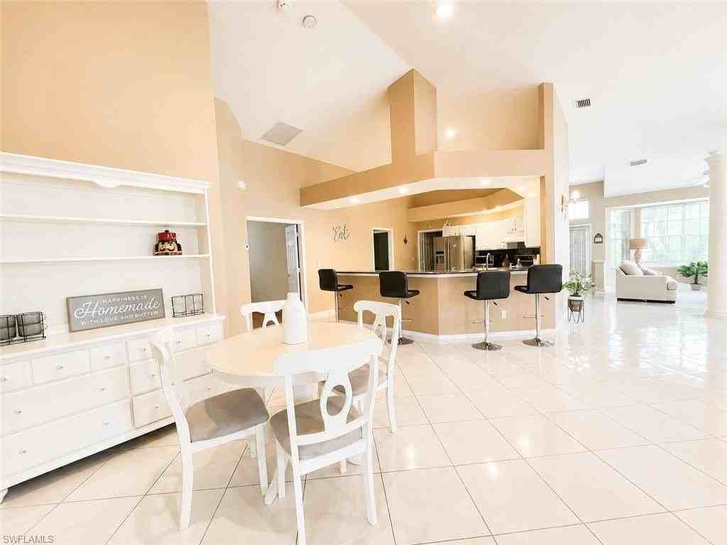 436 Crossfield Cir - Photo 4 of 22