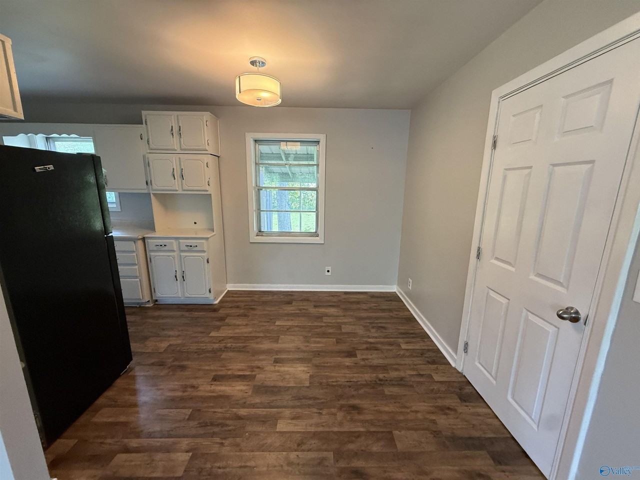 3035 Holiday Dr Sw - Photo 3 of 13