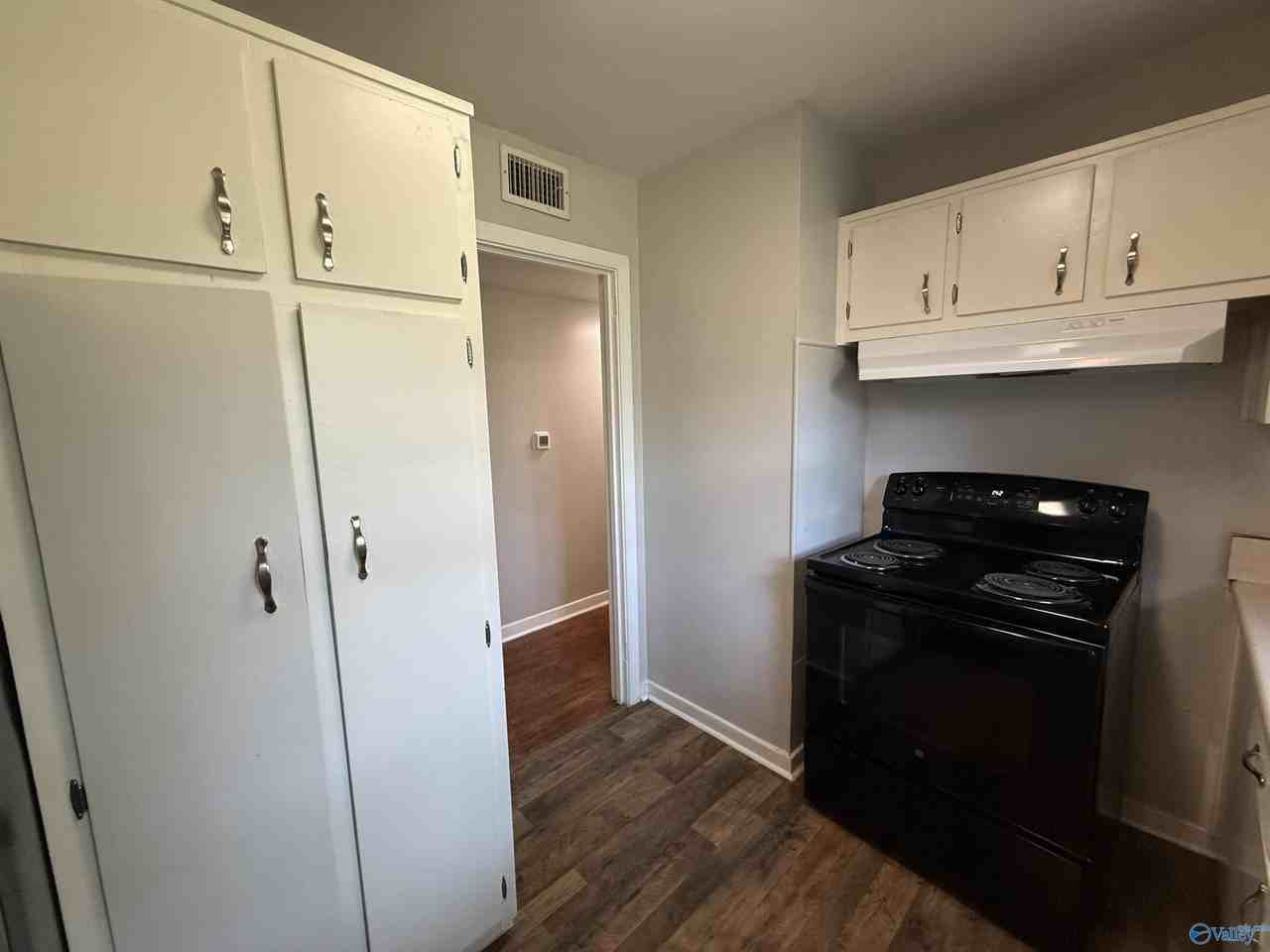 3035 Holiday Dr Sw - Photo 5 of 13