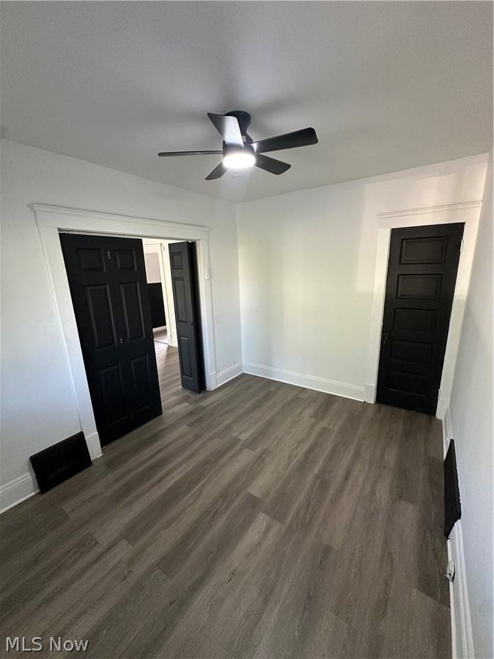 3660 E 76th St #DOWN - Photo 4 of 10