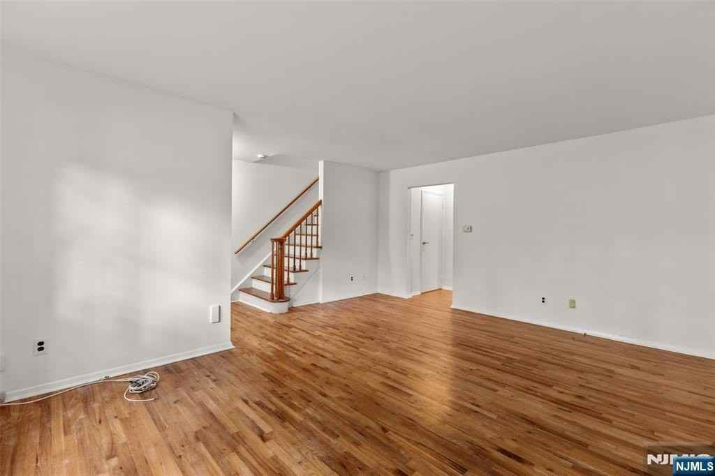87 Poplar St #4 - Photo 6 of 22