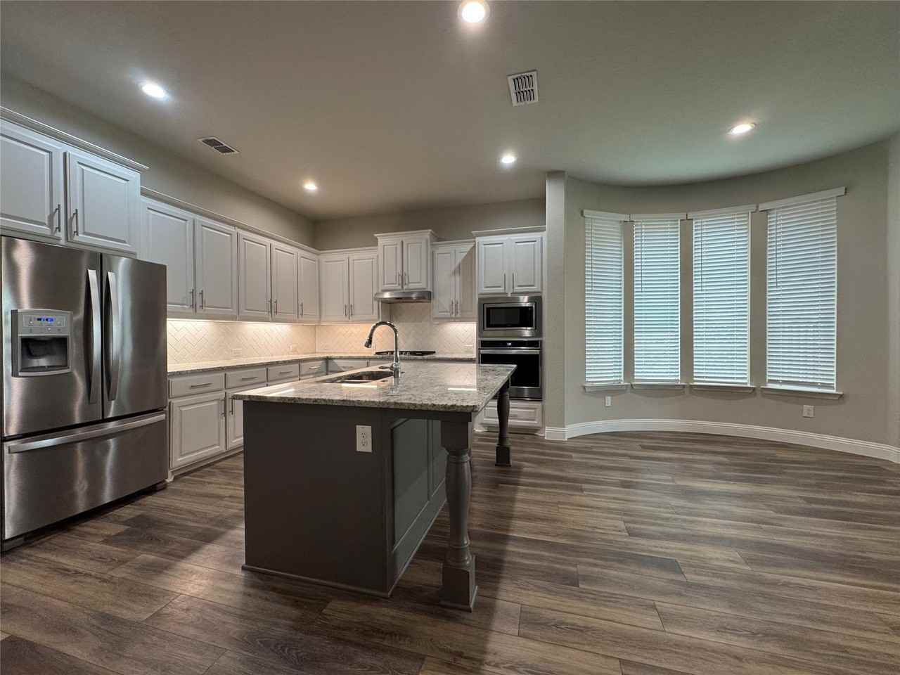 216 Missler Dr - Photo 7 of 22