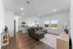 featured image of 1322 Community Way