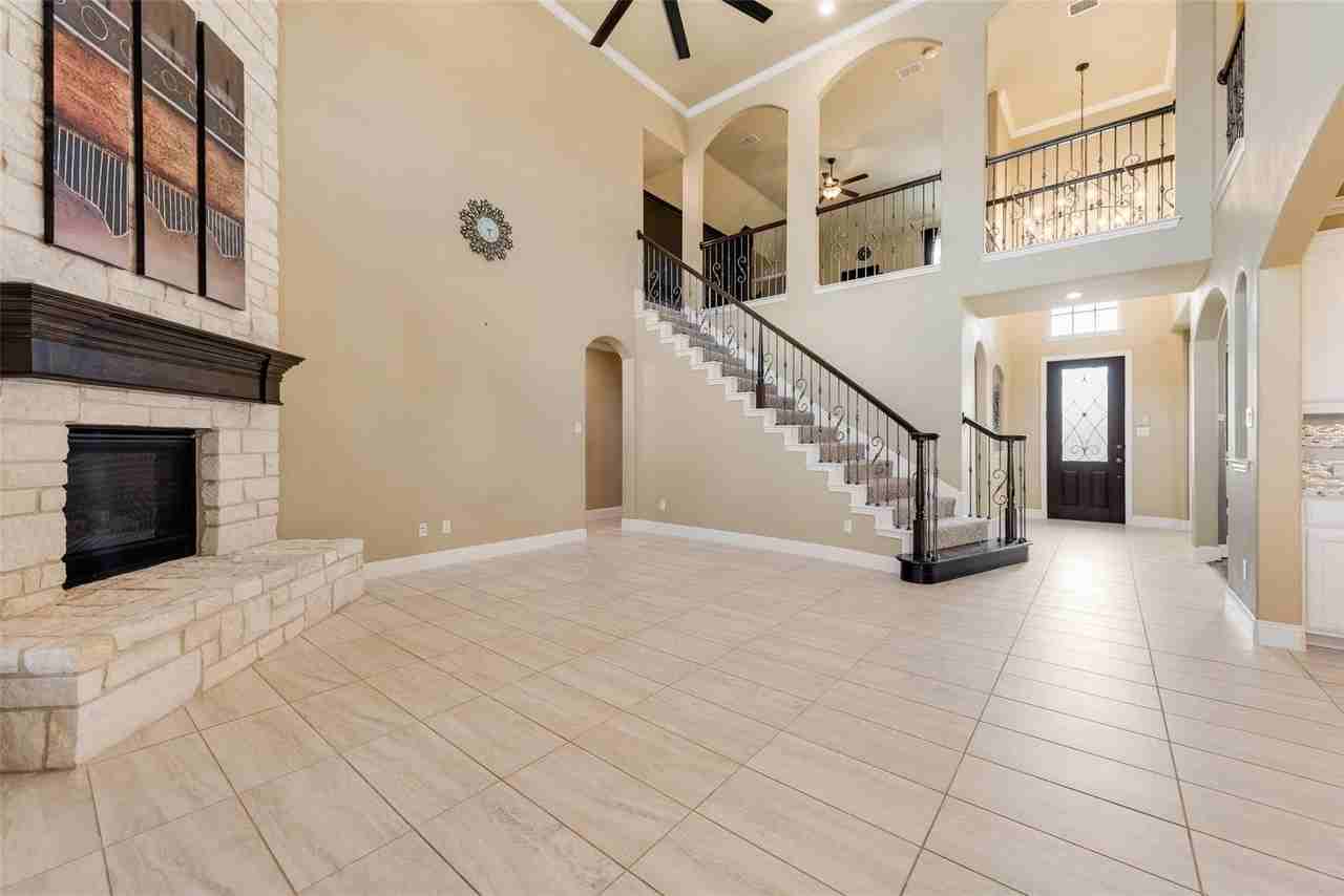 14640 Huffman Ln - Photo 5 of 11