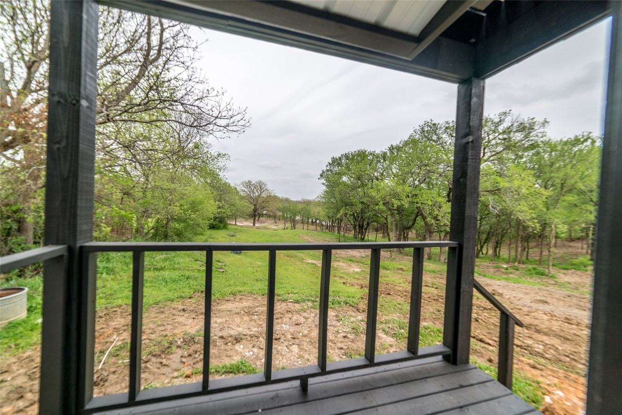 956 Lloyds Rd - Photo 7 of 18