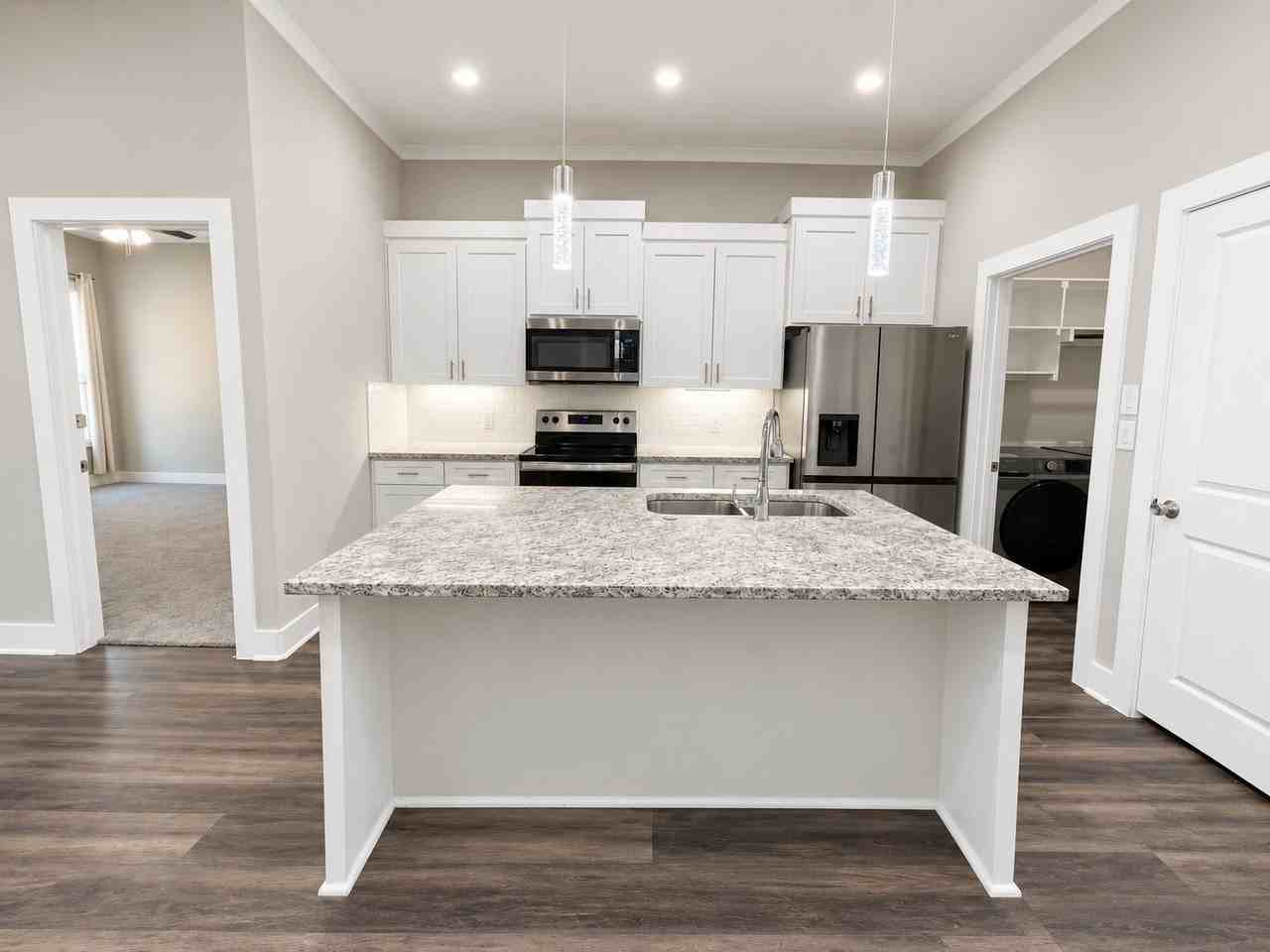 4520 Garrison Ave - Photo 3 of 21