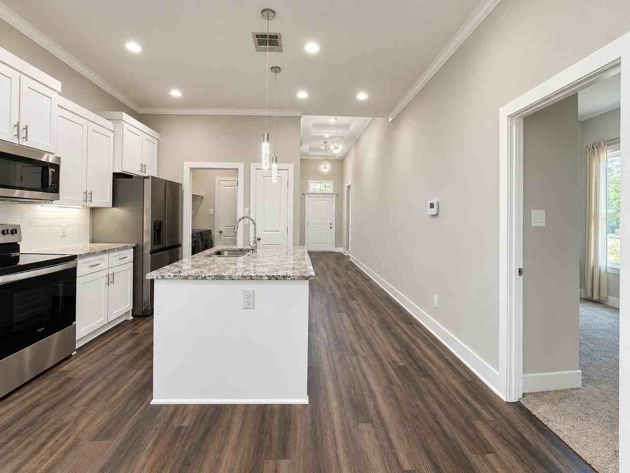 4520 Garrison Ave - Photo 5 of 21