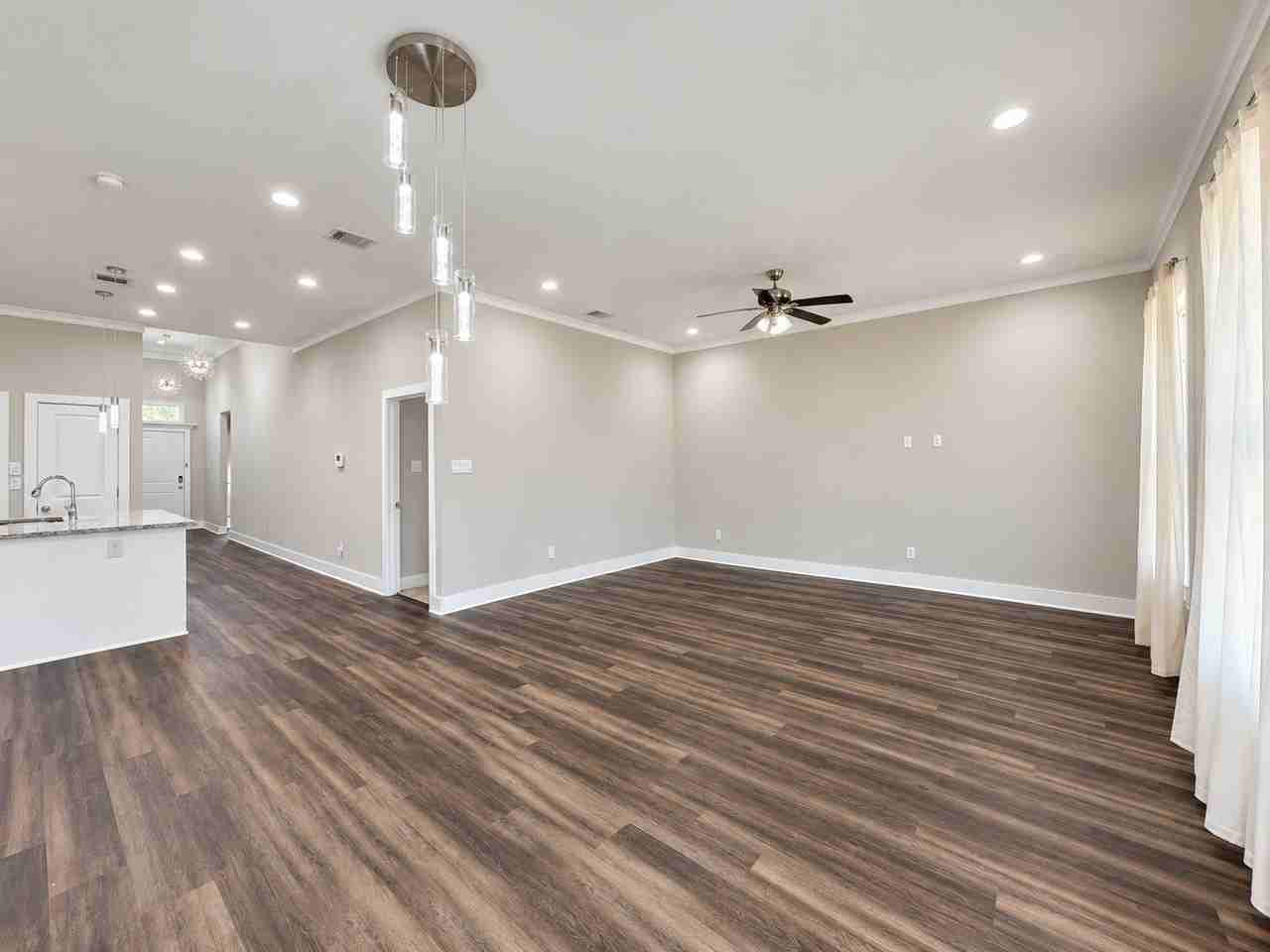 4520 Garrison Ave - Photo 7 of 21