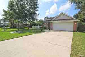 featured image of 22 Arapaho Dr