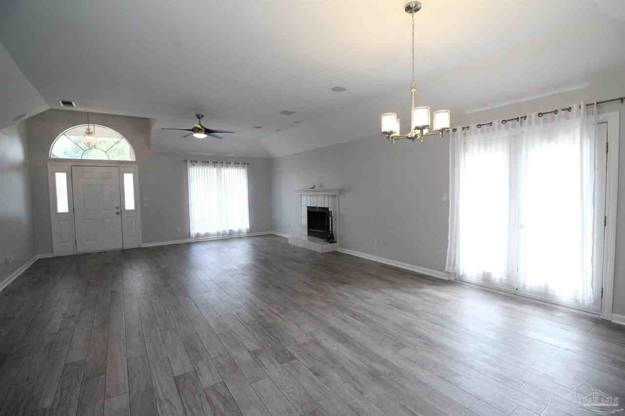 22 Arapaho Dr - Photo 4 of 24