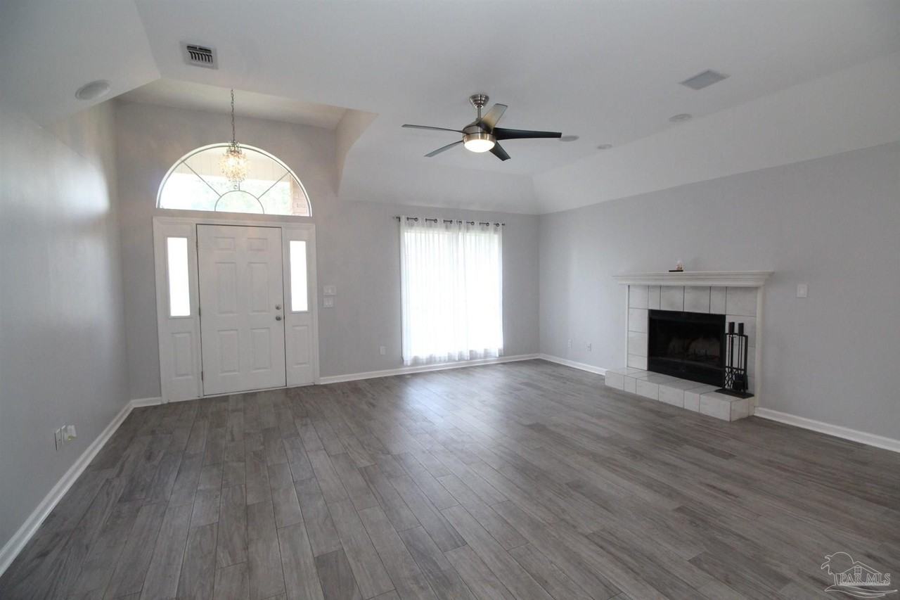 22 Arapaho Dr - Photo 5 of 24
