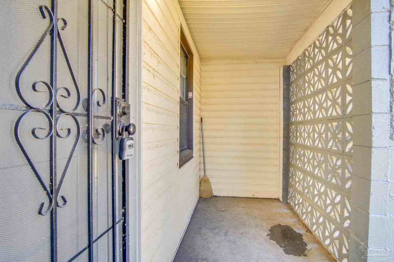 3411 W Yonge St - Photo 4 of 44