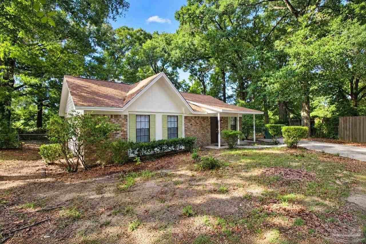 405 Cornwall Cir - Photo 2 of 17