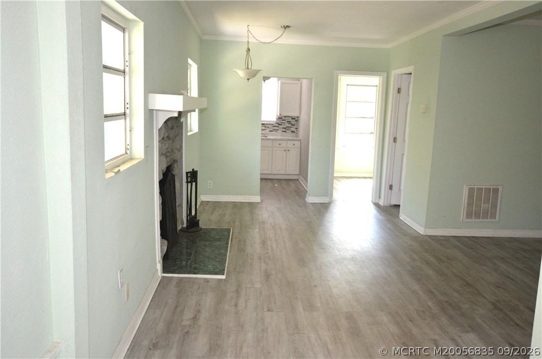 649 Sw Cleveland Ave - Photo 4 of 21