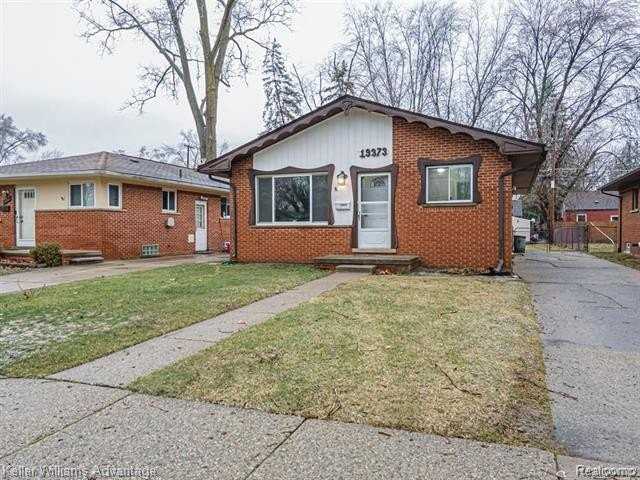 19373 Saint Francis St - Photo 2 of 26