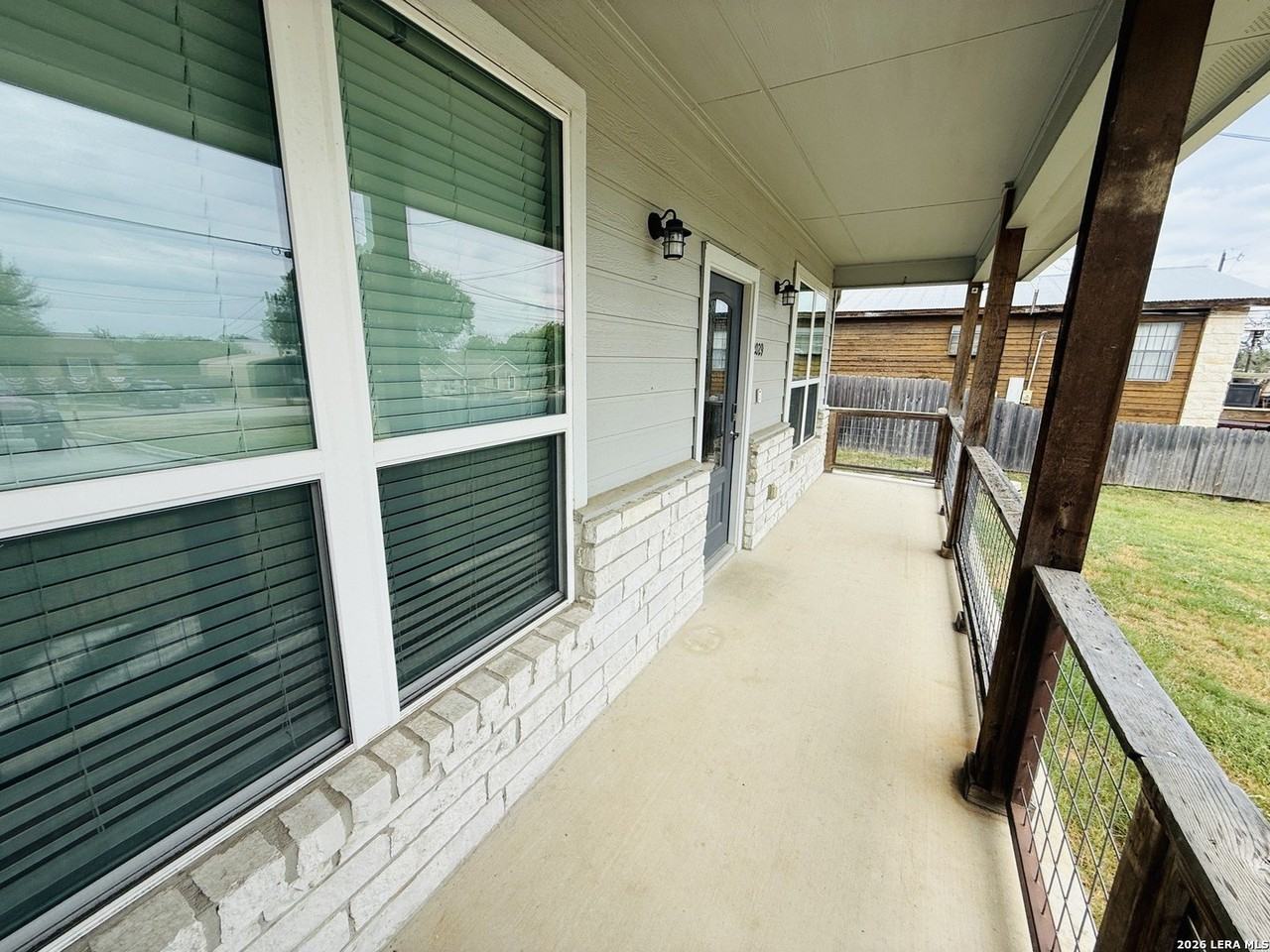2029 Blueridge Dr - Photo 2 of 15