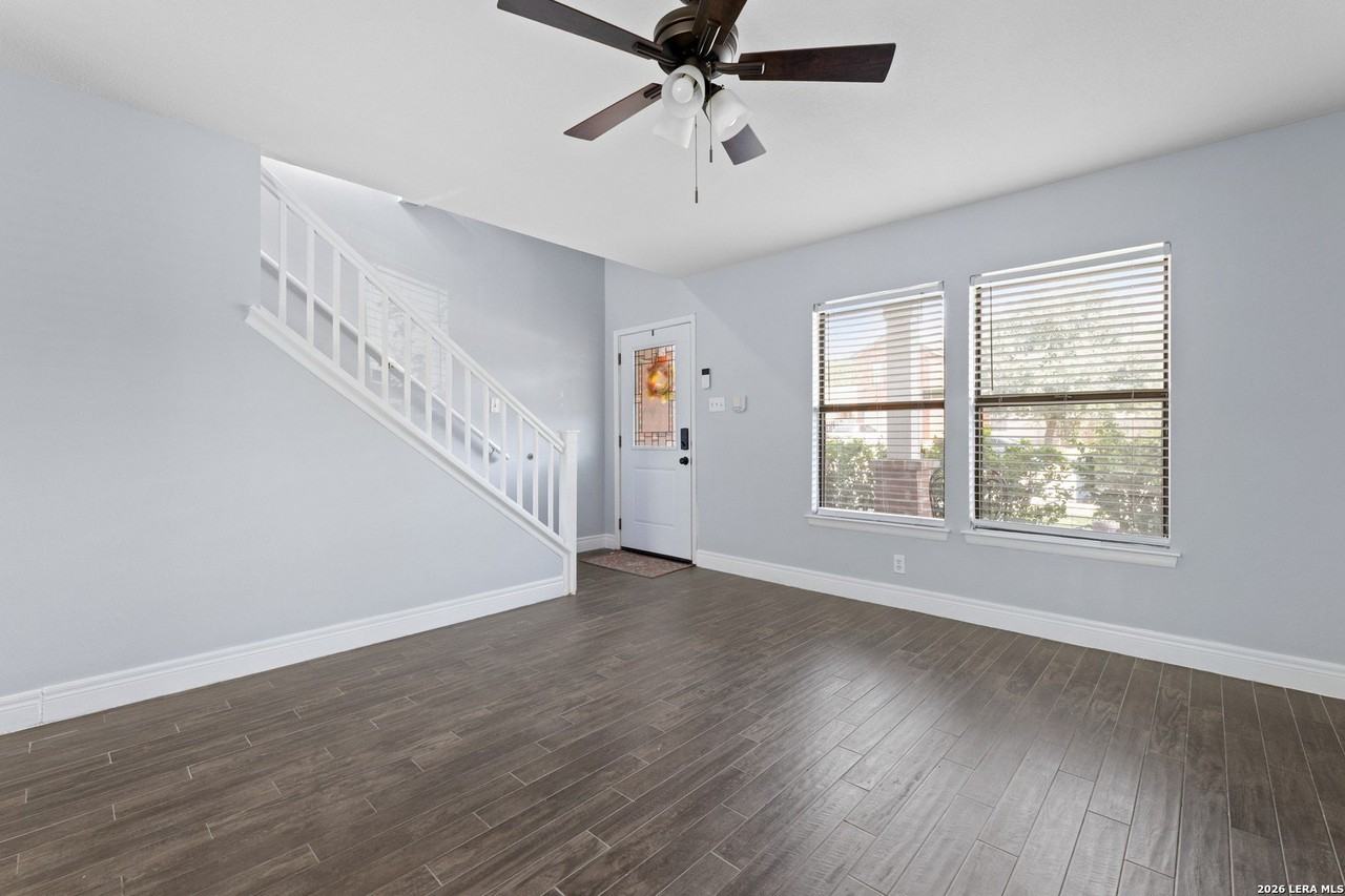 12811 Huntsman Lake Dr - Photo 6 of 33