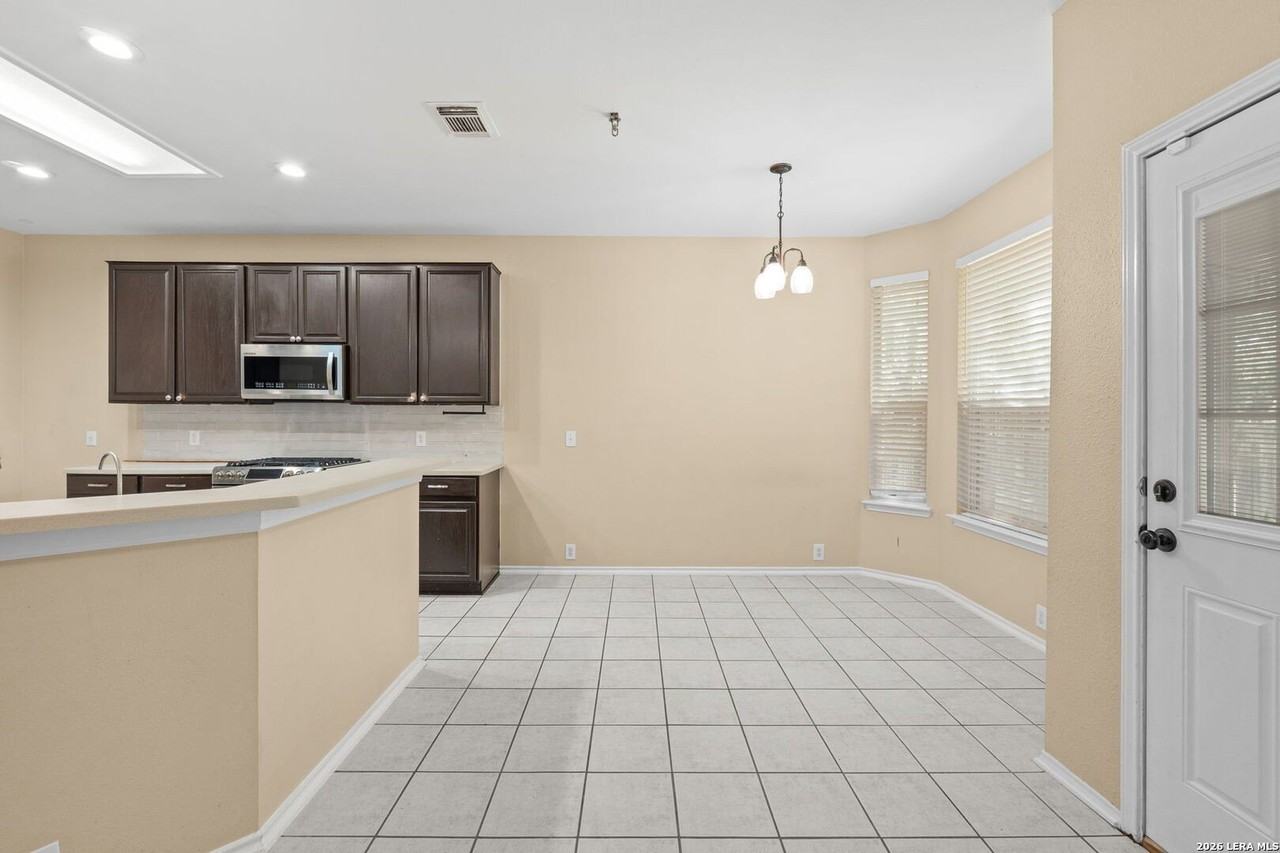 7930 Sierra Seco - Photo 4 of 20