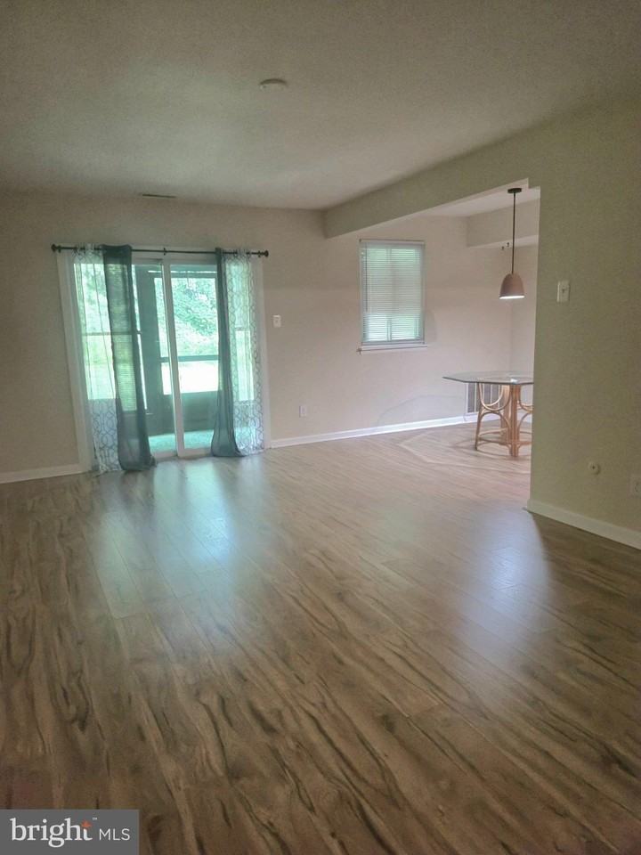 411 Stiles Ave #A3 - Photo 4 of 13