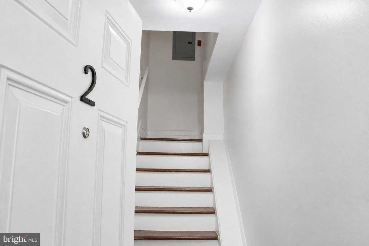 58 Elmhurst Ave #2 - Photo 3 of 8