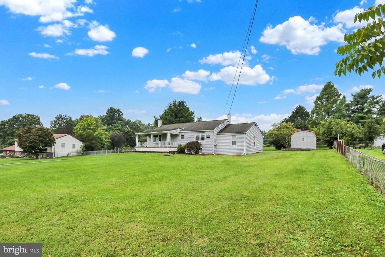 36 Antietam Rd - Photo 3 of 40