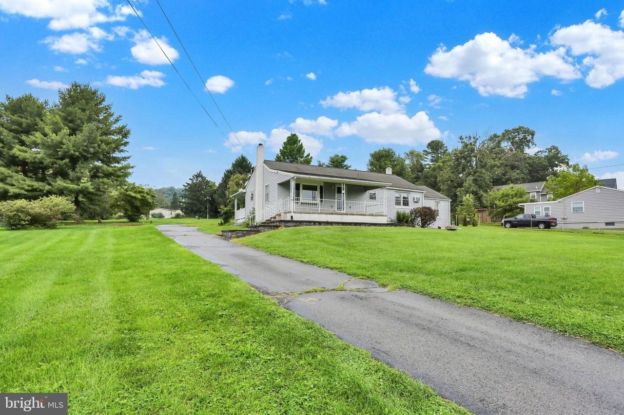 36 Antietam Rd - Photo 4 of 40