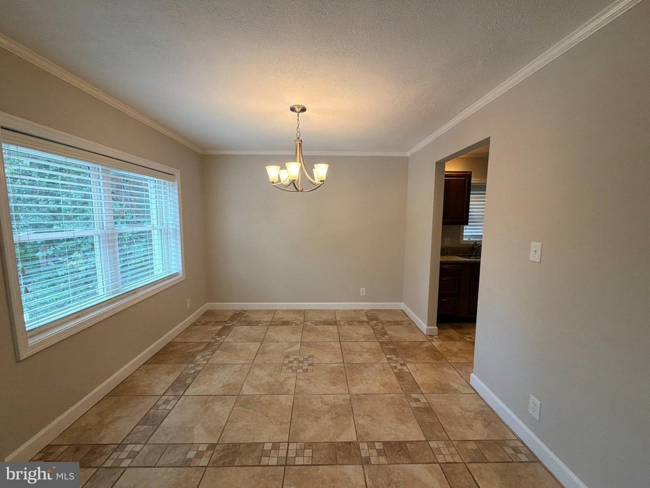 202 Buckingham Ln #301 - Photo 4 of 12