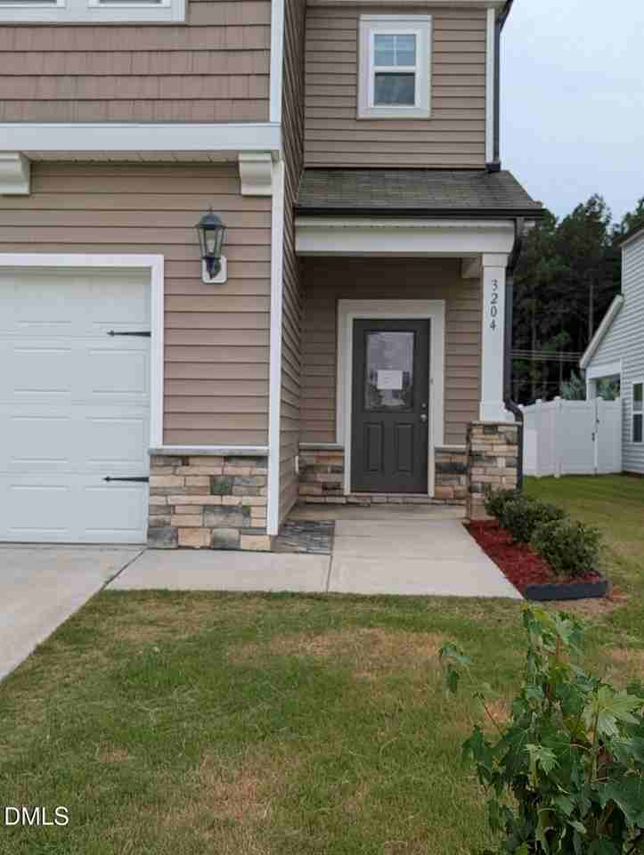 3204 Lake Barkley Way - Photo 2 of 21