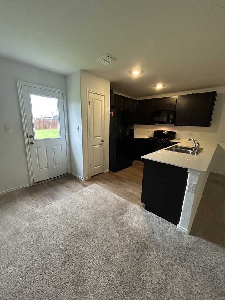 2422 Fullmoon Dr #1 - Photo 3 of 15
