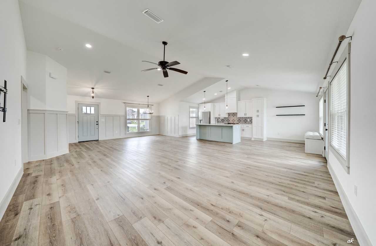 3800 Redbud Way #1 - Photo 4 of 13