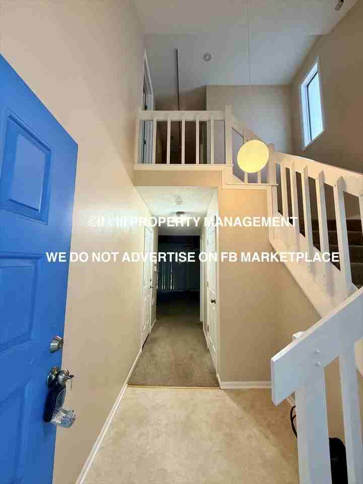 1920 Lawrence Ct #1 - Photo 3 of 31