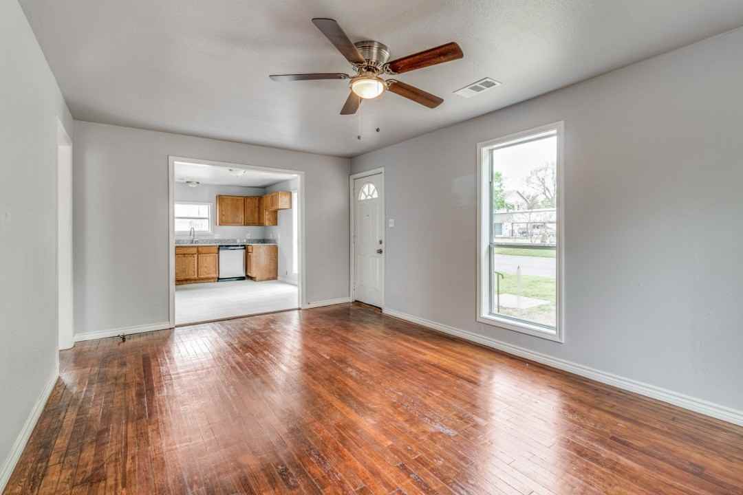 208 North Ave #1 - Photo 6 of 12