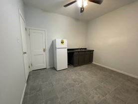 516 W Calvert St #1 - Photo 1 of 1