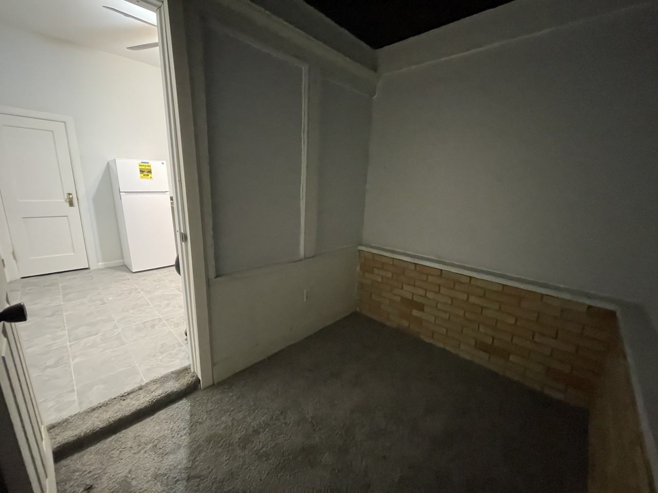 516 W Calvert St #1 - Photo 5 of 7