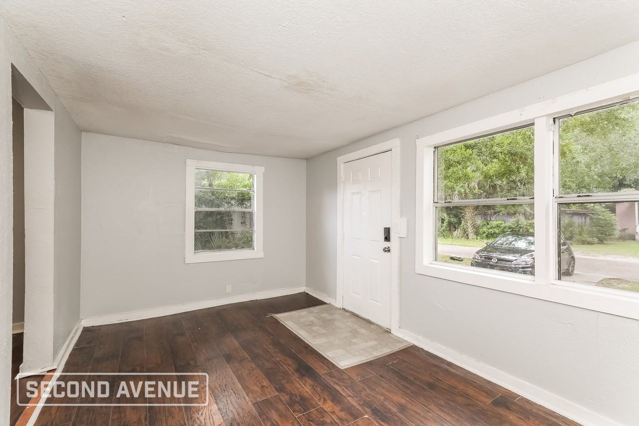 5721 Teeler Ave - Photo 2 of 21