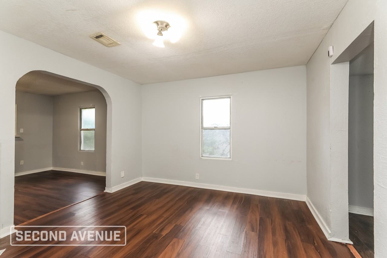 5721 Teeler Ave - Photo 3 of 21