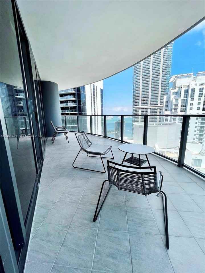 SW 10th St & S Miami Ave - Photo 3 of 14