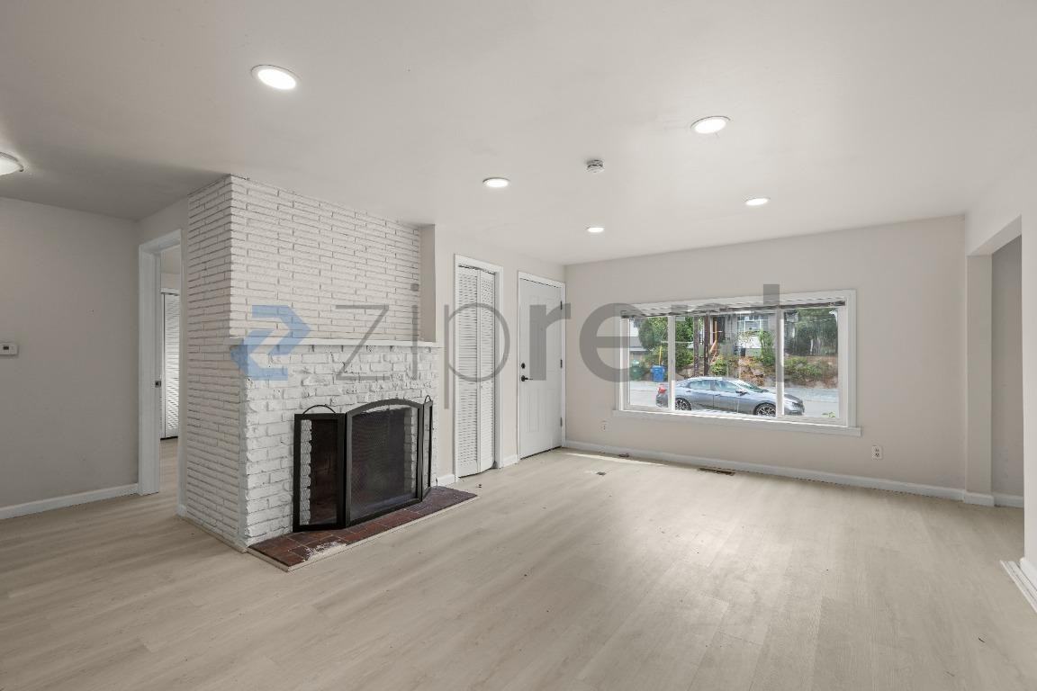 7315 46th Ave S - Photo 4 of 15