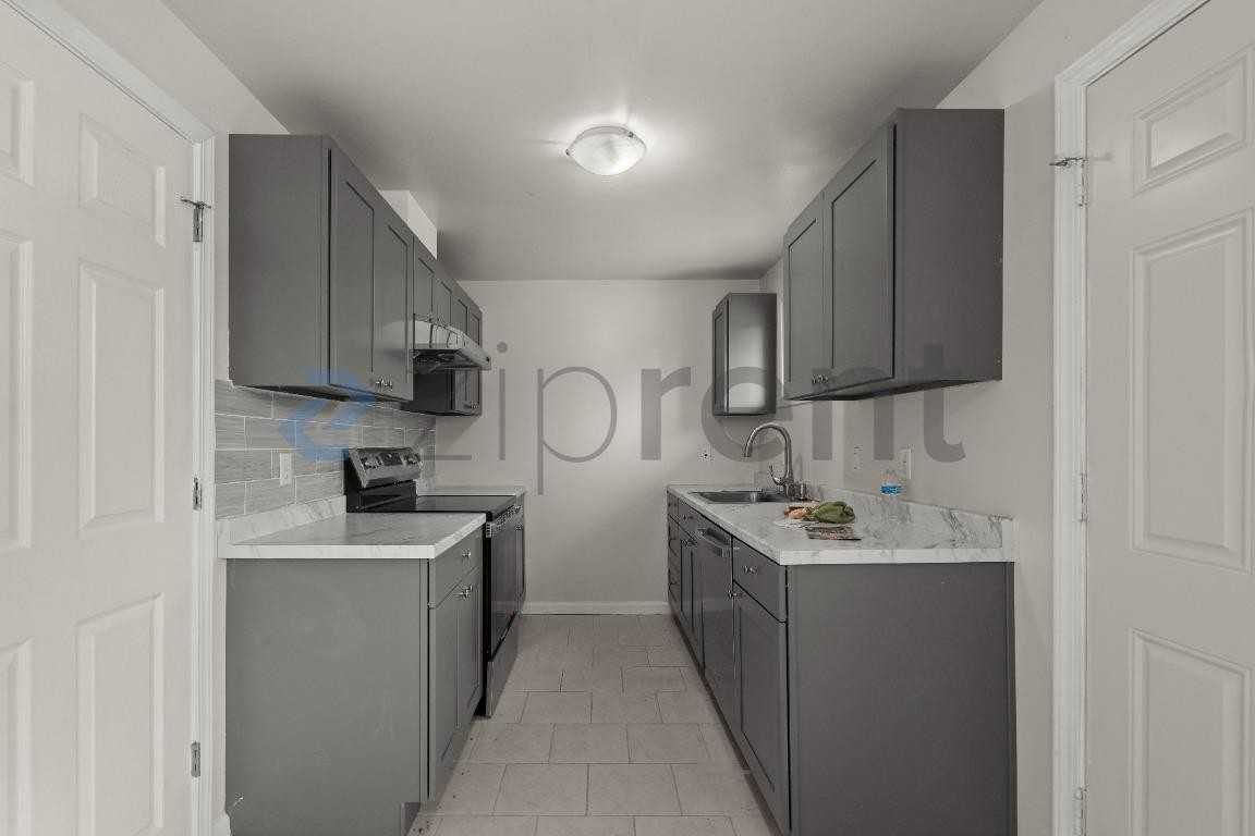 7315 46th Ave S - Photo 7 of 15