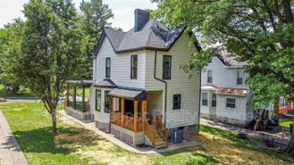 3020 Daytona Ave - Photo 1 of 1