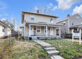 3727 N Kenwood Ave - Photo 1 of 1